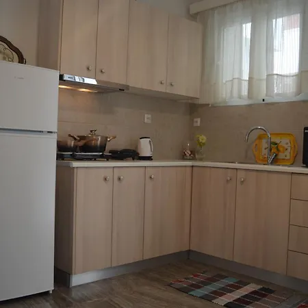 The House 2 Nydri (Lefkada)